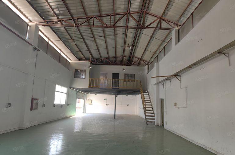 凤岗镇天堂围村砖墙钢结构800平全新地坪漆精装办公室厂房出租