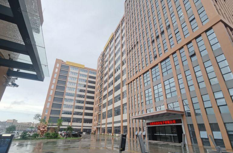 原房东全新厂房已接通主线）凤岗经典2500平方米全新厂房出租