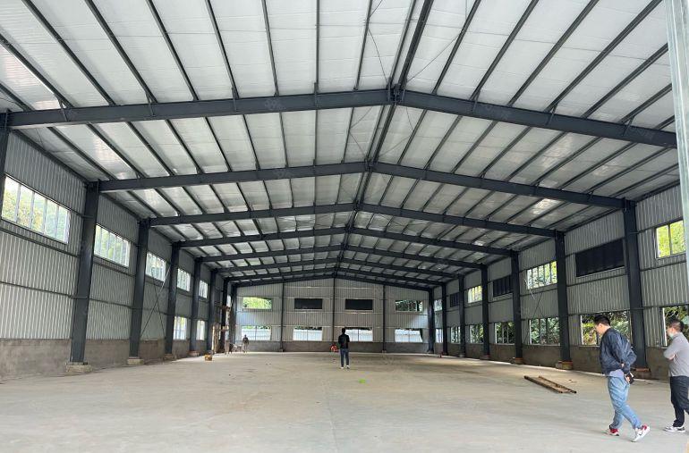 原房东实际面积租1500平米全新独院钢构厂房靠山边滴水6米高