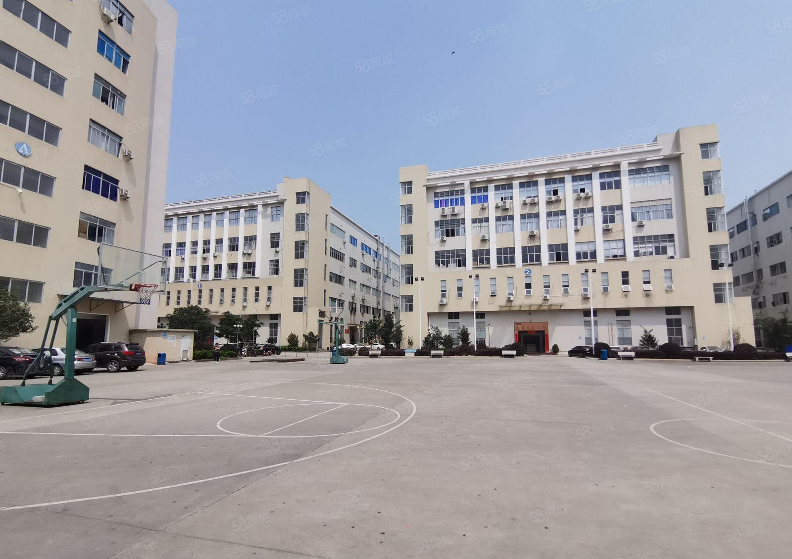 东莞凤岗五联碧湖大道独门独院5000平方厂房出租带装修靠深圳