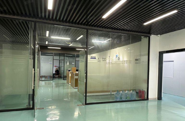 凤岗五联原房东出租，880无尘车间平精装办公室