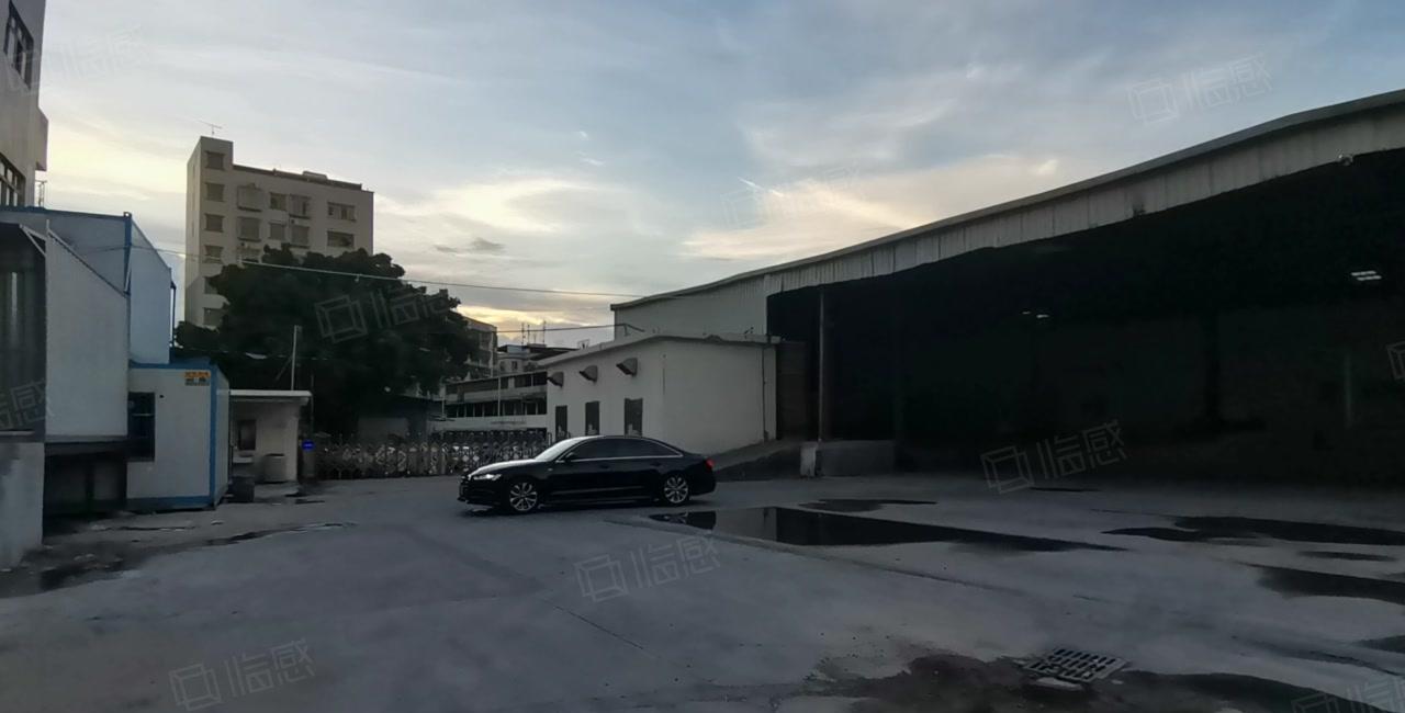 凤岗五联工业区独院一楼3千平带卸货平台钢构仓库厂房出租可分租