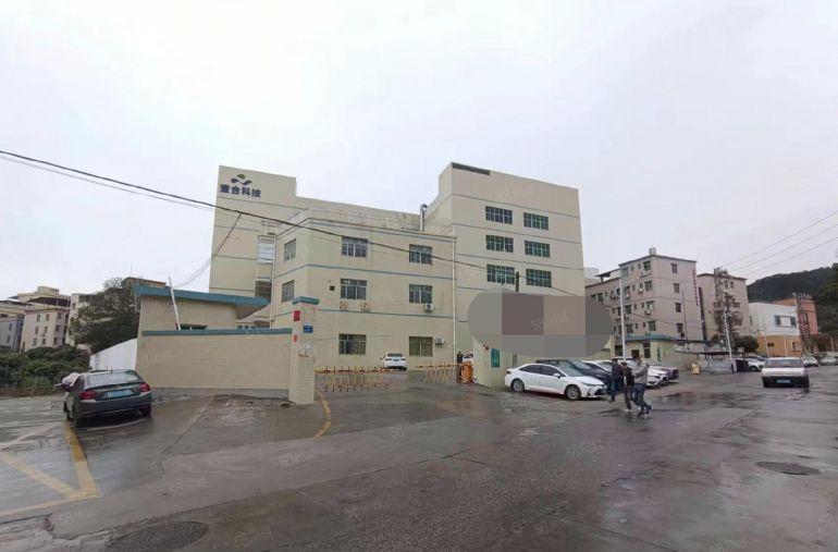 凤岗五联标准厂房二楼2000平出租，带办公室装修，现成水电