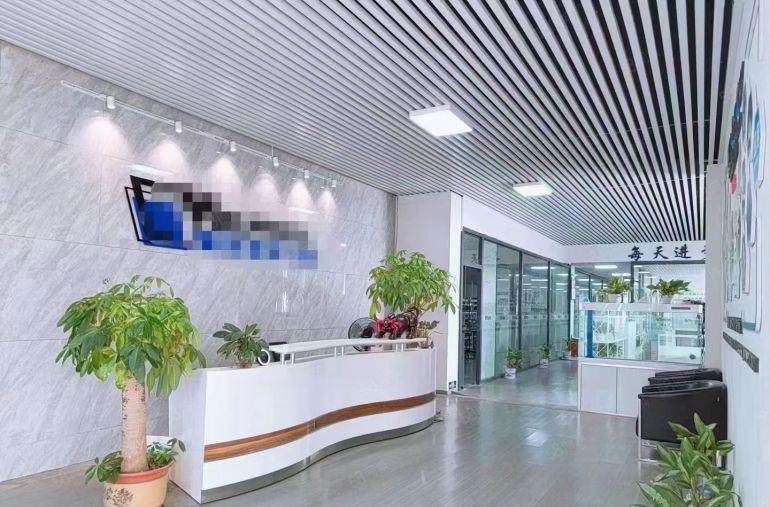 凤岗五联原房东2000平公摊小形象好精装修低价厂房出租