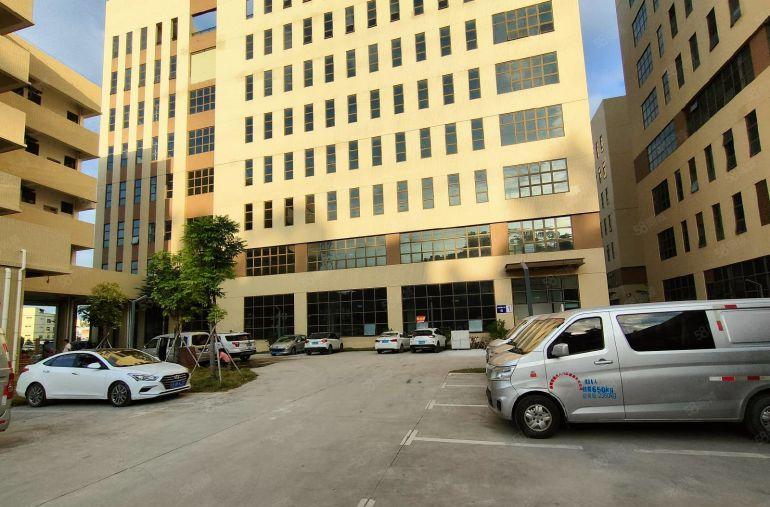 15块起租凤岗靠观澜原房东全新独院10000平，500平起分