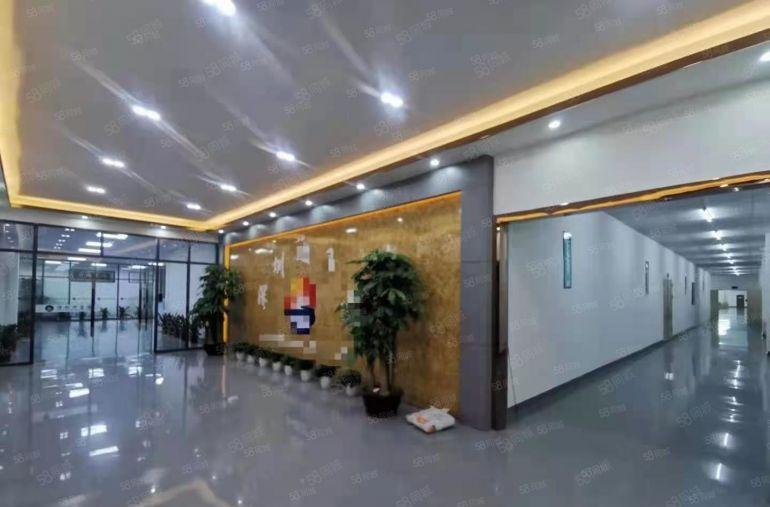 凤岗雁田靠平湖新出原房东楼上3200平厂房仓库出租，拎包生产