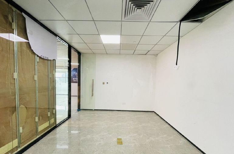 雁田电商直播办公室写字楼186平 4加1格局 现成水电装修