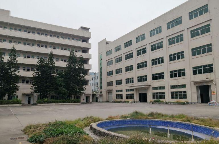 凤岗金凤凰工业区原房东独院22000平出租带办公室装修可分租