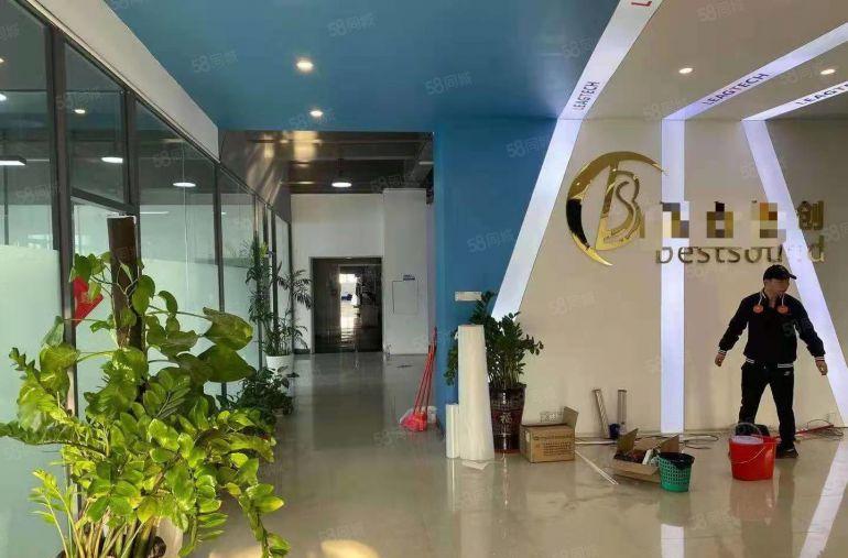 10元凤岗碧湖大道旁楼上1500平带装修厂房仓库出租