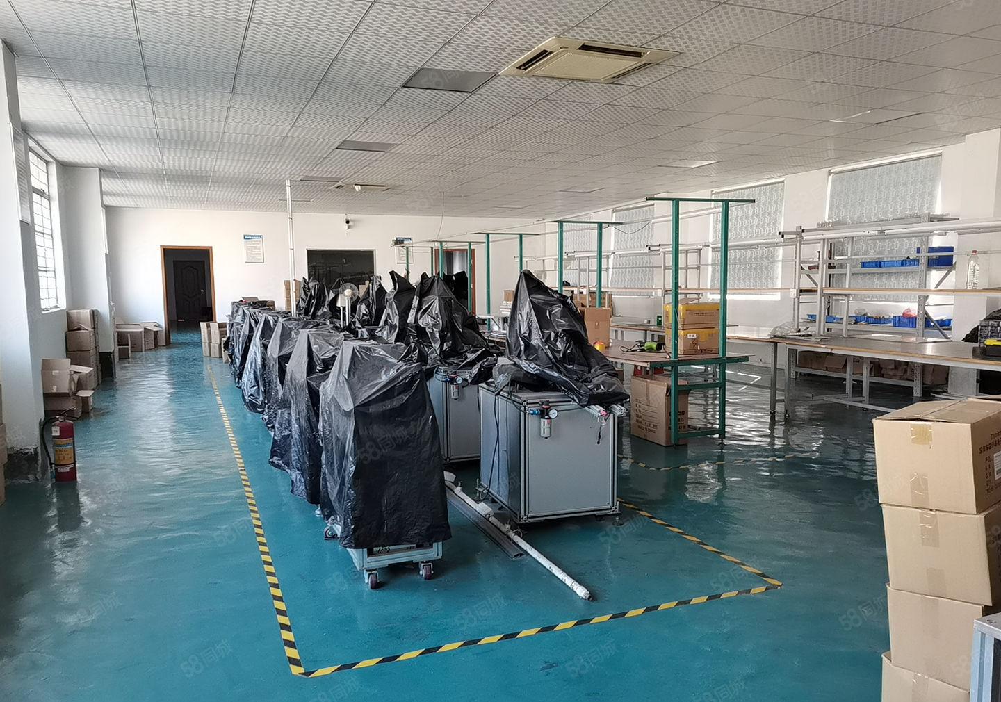 凤岗雁田布心工业区二楼1000平方，带精装修厂房出租，