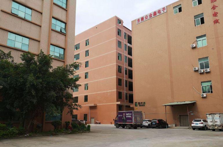 1500平方米带装修厂房）凤岗油甘铺新出原房东楼上厂房出租