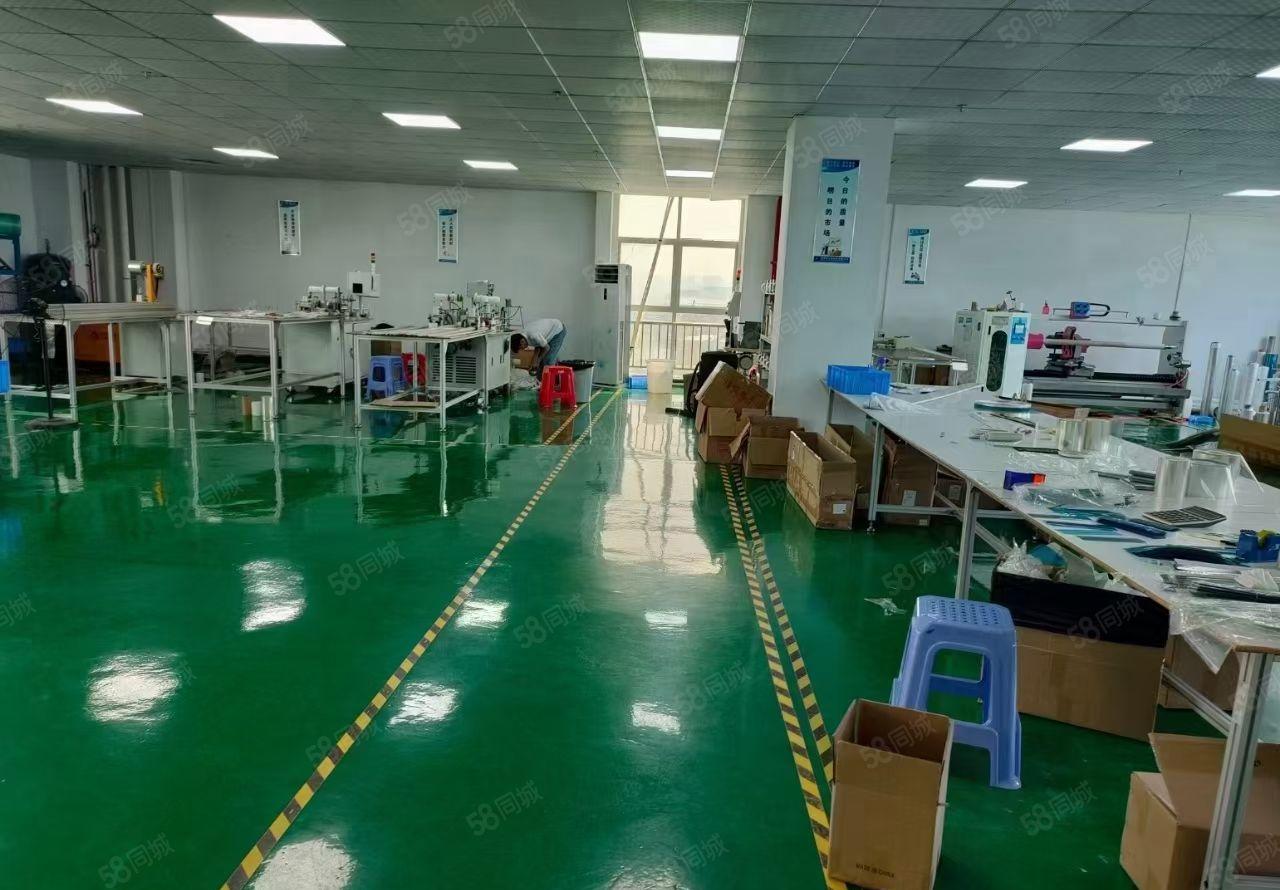 凤岗镇雁田村6楼800平方，地板漆，贸易合适，。