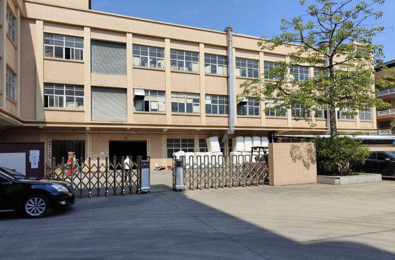 万江环城路外原房东独门独户标准厂房急租，证件齐全，环评秒过