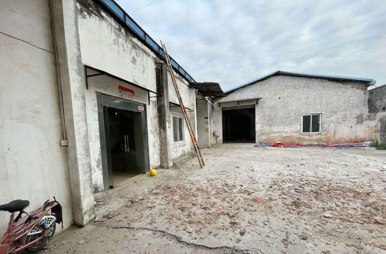 万江新村原房东1200平方独院厂房出租无公摊水电现成有院子