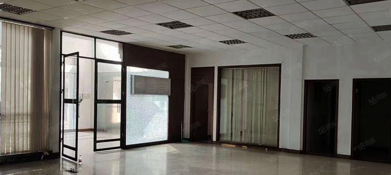 万江小独院厂房两层900平方出租，有办公室装修，配套齐全