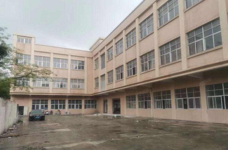 万江滘联独院厂房5700平原房东实际面积出租，价低，交通好！