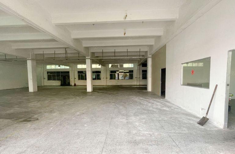 万江共联原房东出租600平方标准一楼厂房水电齐全有现成办公室