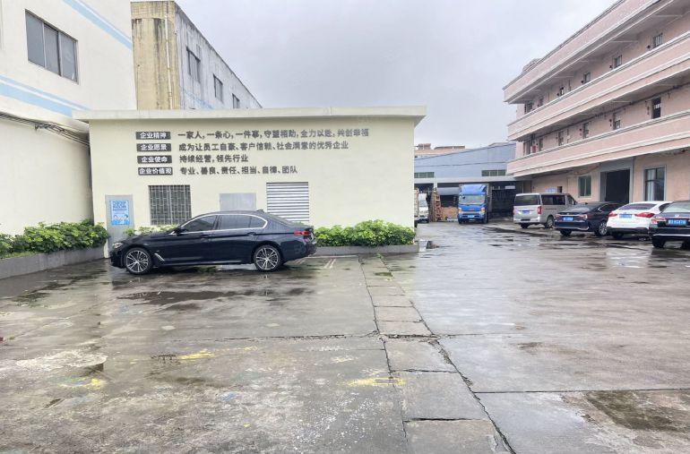 万江中心原房东厂房出租，形象好，价格便宜，交通方便