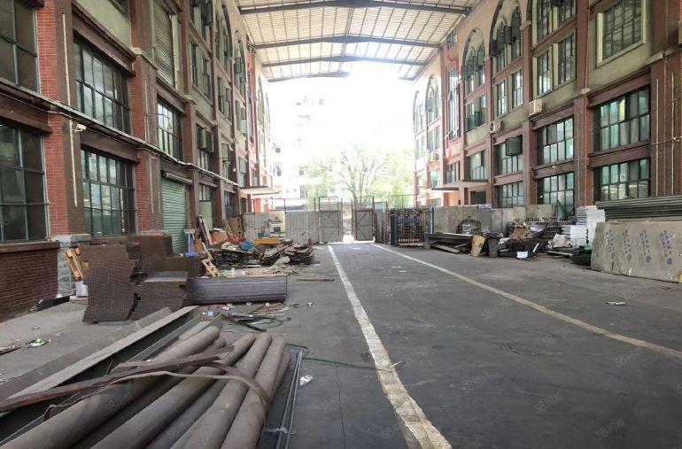 万江区新和新出原房东单一层钢构厂房出租1000平方15块