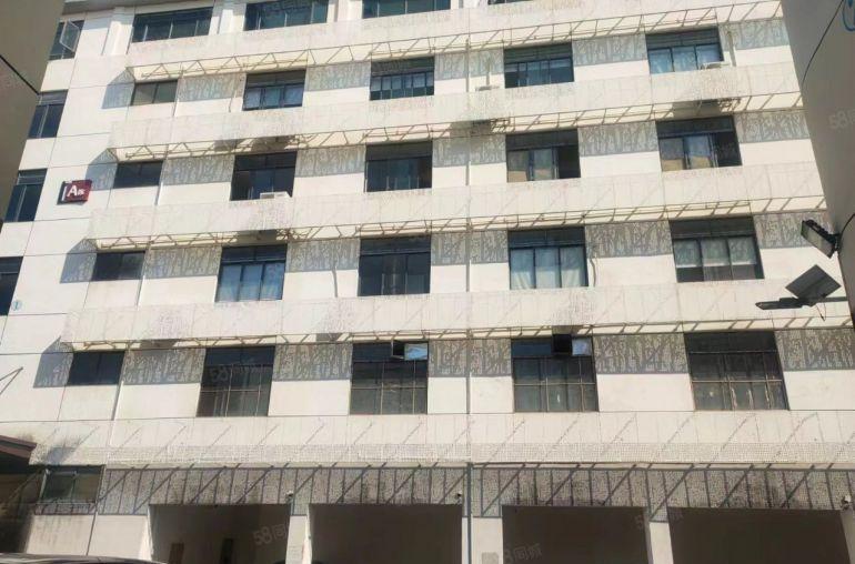 环城路边产业园1600平低价12元，适合研发办公生产加工电商