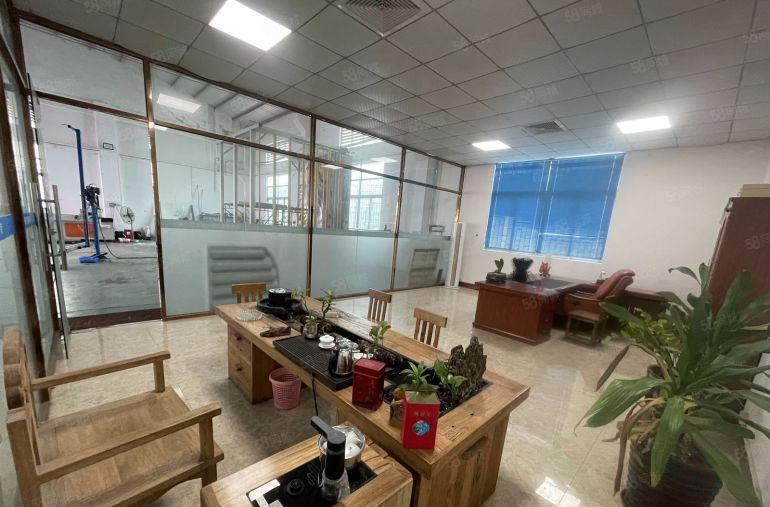 万江莫屋新出550平米原房东单一层厂房出租