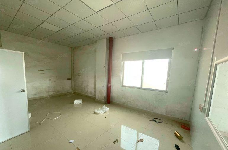 万江莫屋三楼1200平方厂房出租水电齐全现成办公室院子空地大