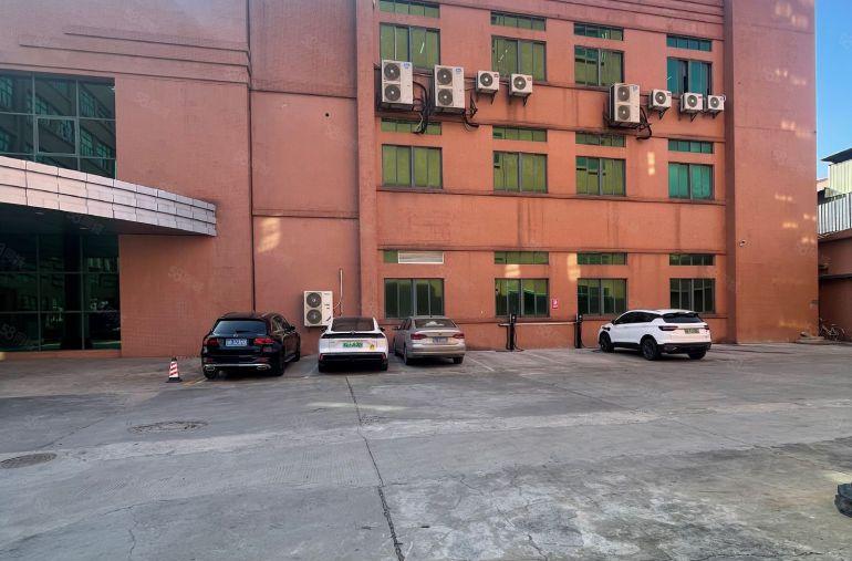 万江独院厂房4800平方米分租1至3楼大小分租