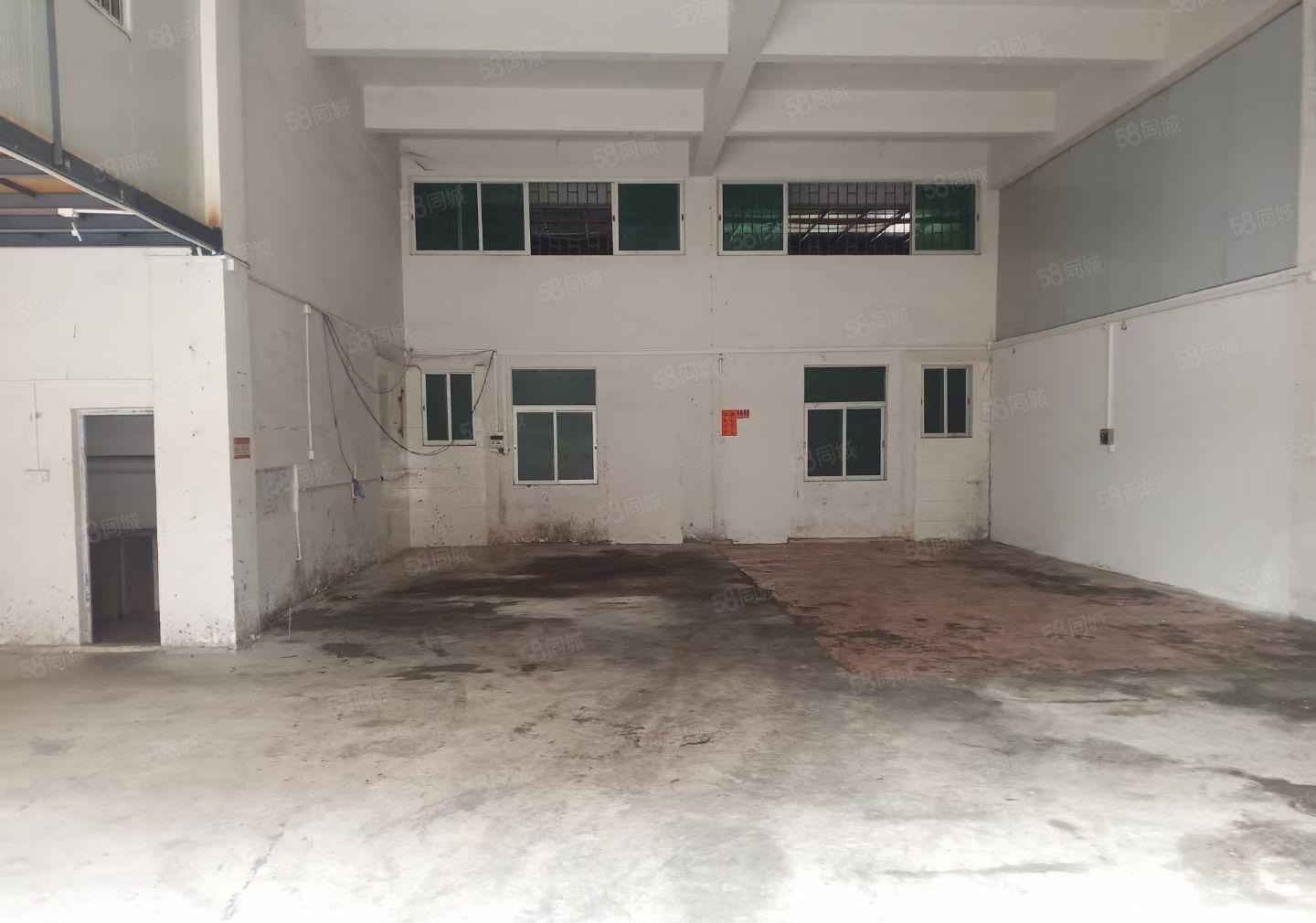 蚬涌新出260平米标准一楼厂房出租，带现成装修办公室