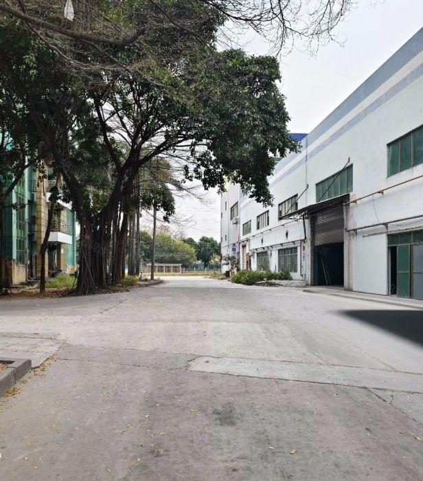 原房东实量滴水十米带航车，国有证单一层厂房出租，水电办公齐全