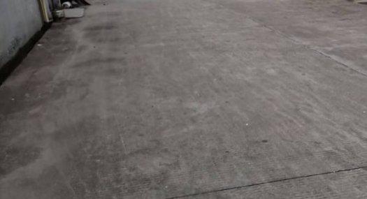 凤岗浸校塘一楼带行车厂房出租500平价格便宜交通方便