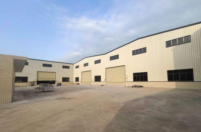 原房东自建单一层钢构独院4800平标准厂房出租，近高速路口