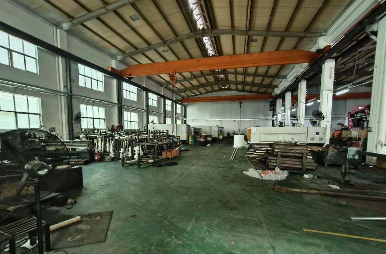 樟木头独院，带牛角航车钢构1700平方，价格15元，高度7米