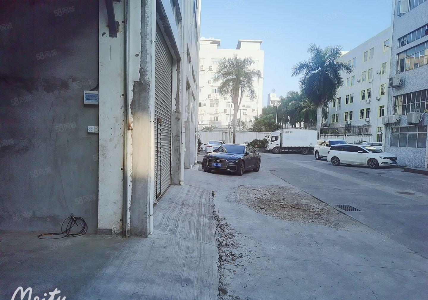 东莞樟木头一楼厂房出租400平米带现成行车园区空地大靠近主路