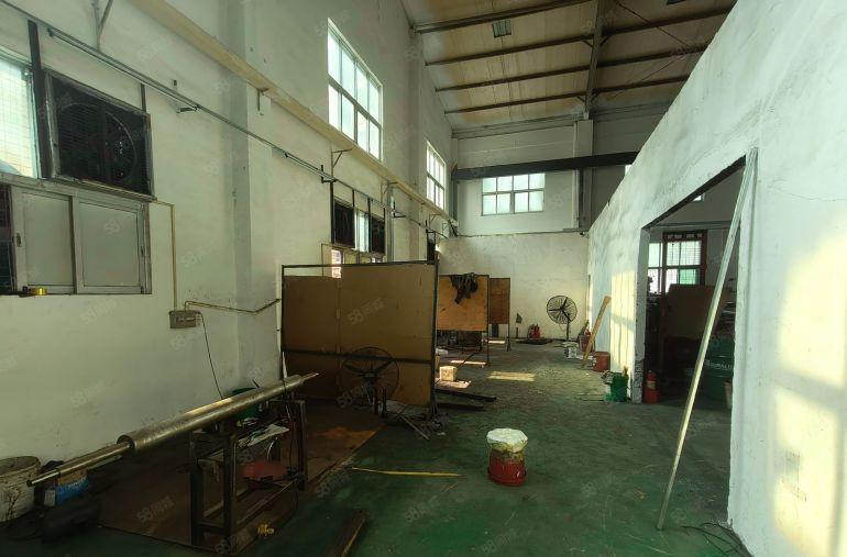 樟木头独院，带牛角航车钢构1700平方，价格15元，高度7米