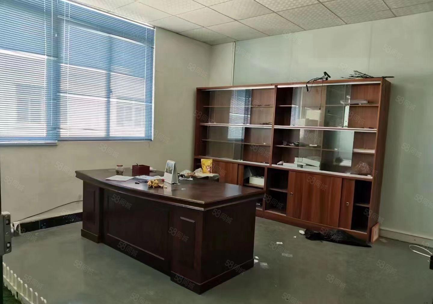 樟木头原房东2楼厂房出租238平，带地坪漆装修刚空出