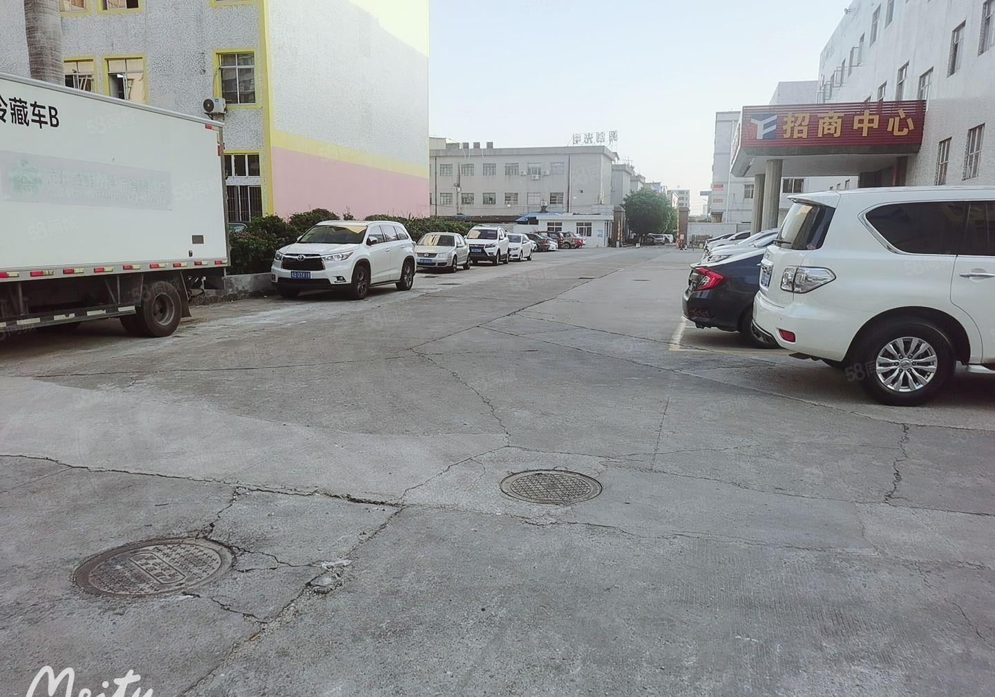 东莞樟木头一楼厂房出租400平米带现成行车园区空地大靠近主路