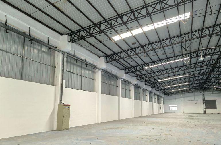 大朗单一层厂房仓库出租3000平米滴水8米适合做机械设备模具