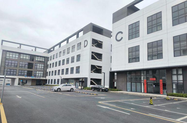 大朗原房东一二楼各2000平精装修厂房仓库，大小分租水电齐全