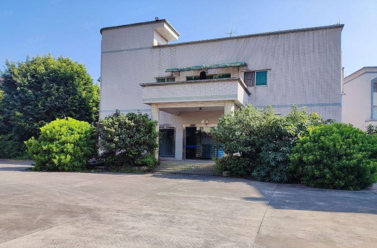 靠近松山湖原房东单一层独院带单独办公楼，空地大形象好交通便利