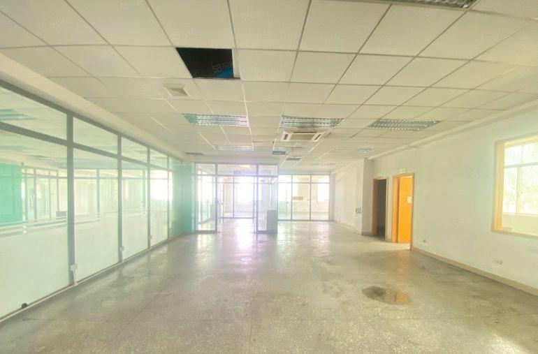 莞樟路高速附近独院分组1500平方一楼6米总面积16600平