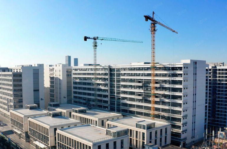 出租松山湖高新区大型园区国有红本工业厂房5.8万方