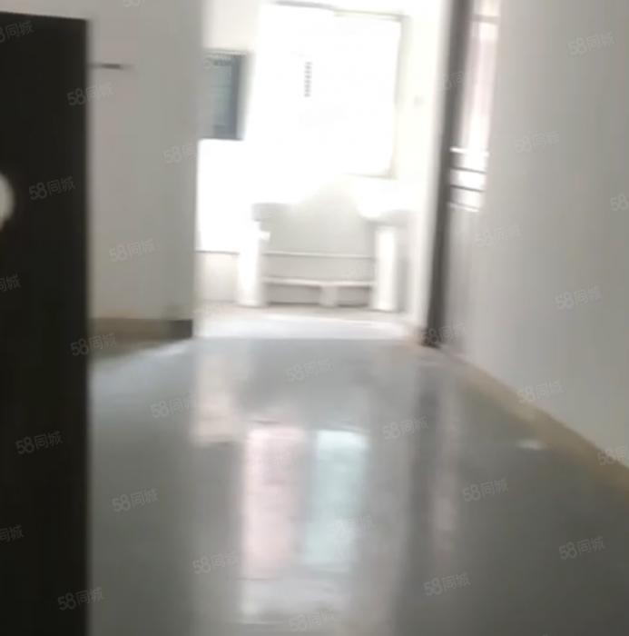 大朗长盛广场附近精装修460平方厂房仓库出租 空地超大