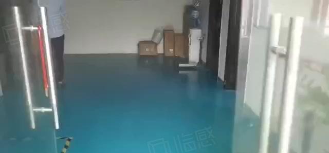 大朗原房东厂房出租一楼380方，豪华办公室，多个工作台可使用