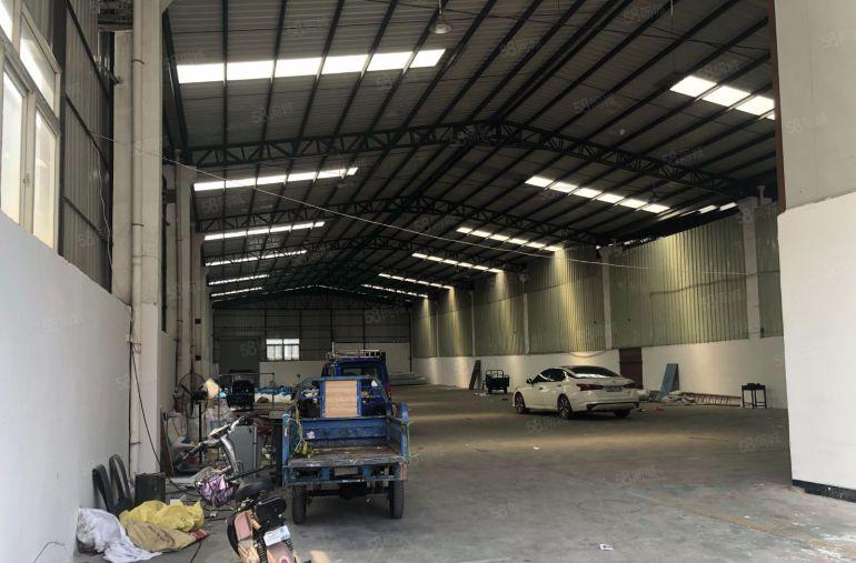 原房东钢结构厂房招租，水电齐全，高度8米