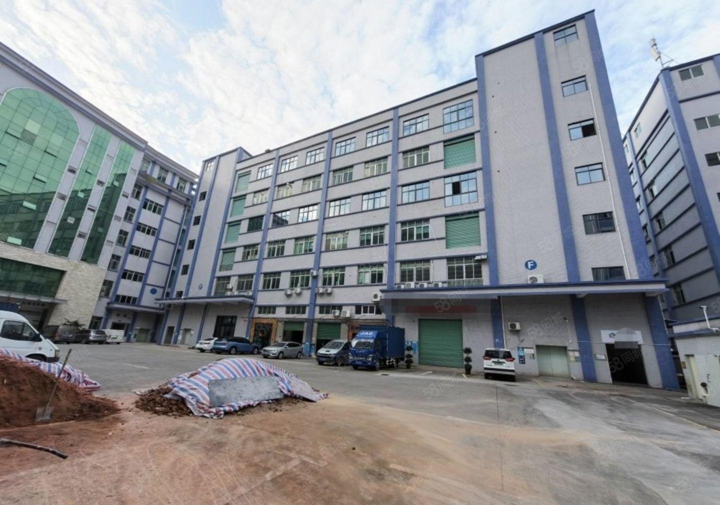 大朗工业厂房出租5楼1200方，地坪漆带货梯，空地大交通便利