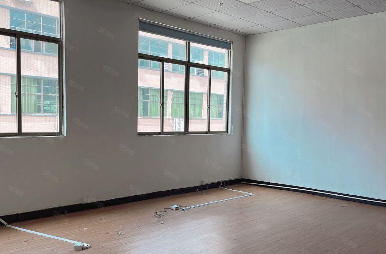 出租|大朗镇蔡边厂房出租3楼1800平可分租，带精装修办公室