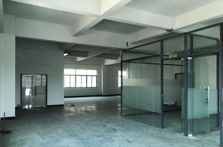 工业园大平层厂房招租，现成精装修办公室，可办环评