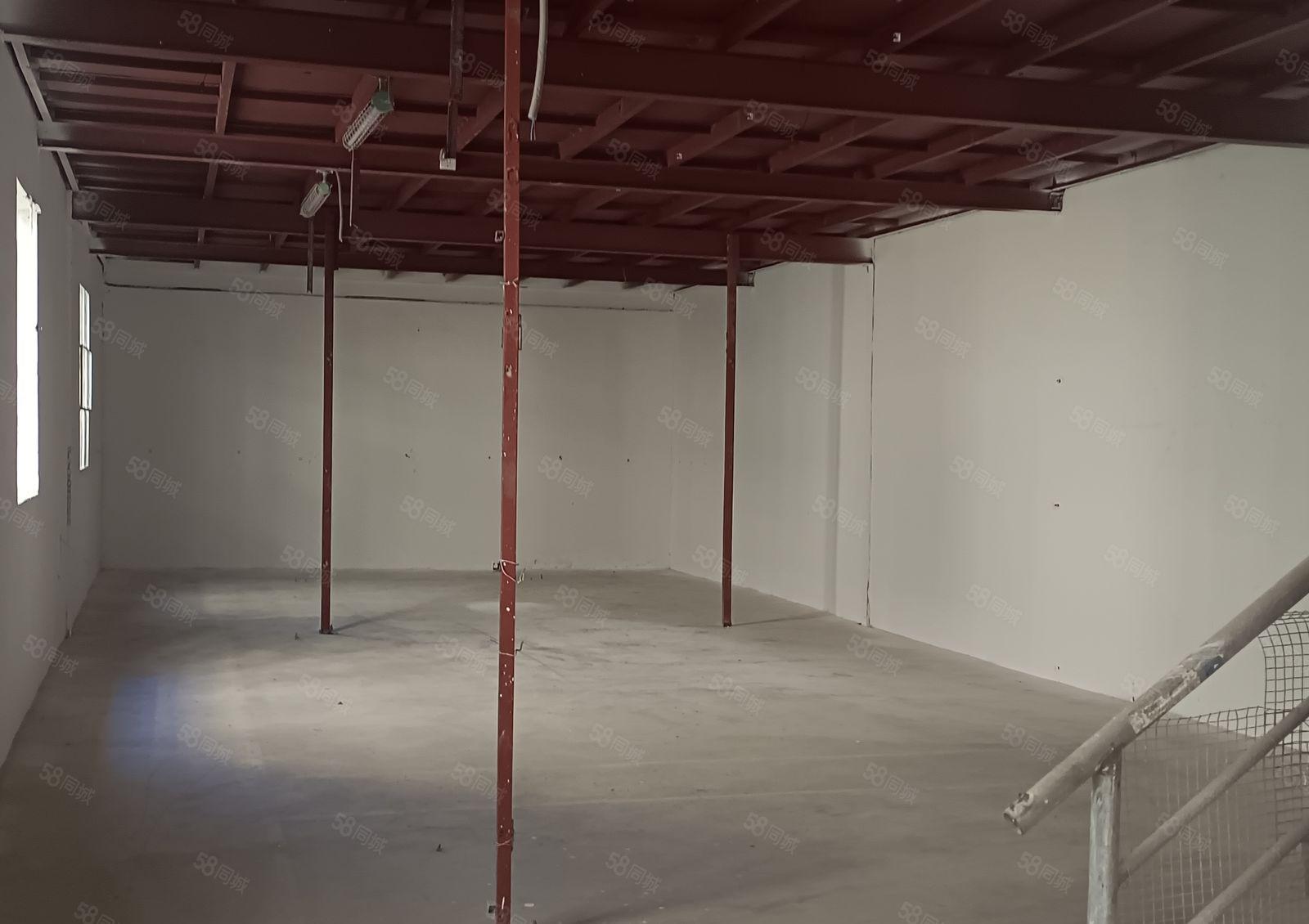 大朗镇原房门独院标准厂房，厂房位置好，交通方便，易招工