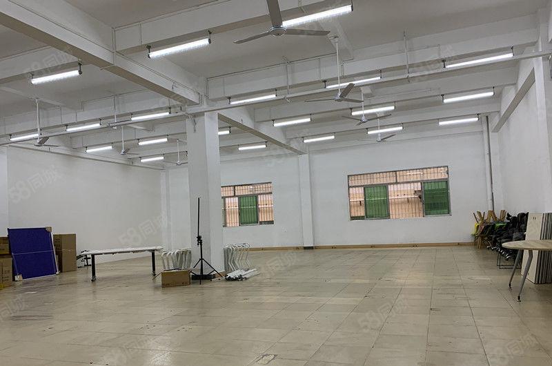 租10元 大朗大井头二楼300方厂房带装修 空调 办公家具