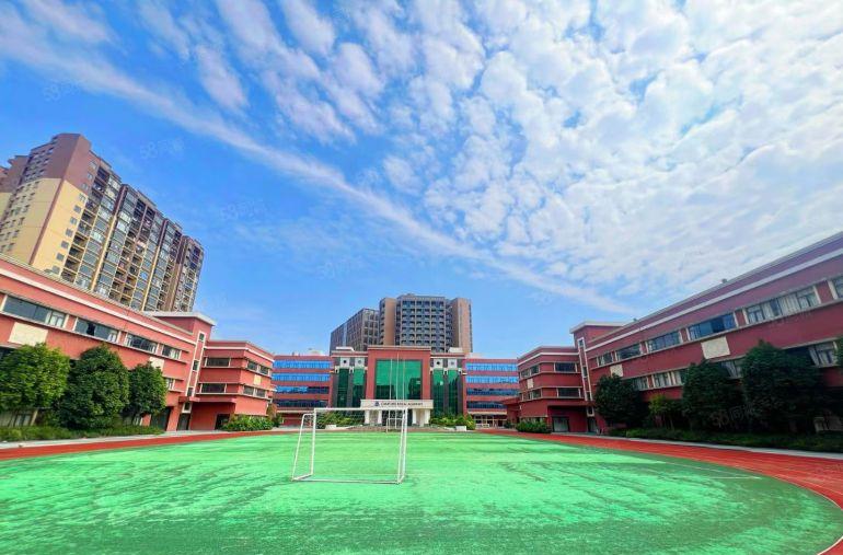 东莞近松山湖附近新出特别适合做学校的场地出租